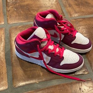 Pink and purples good condition air jordans